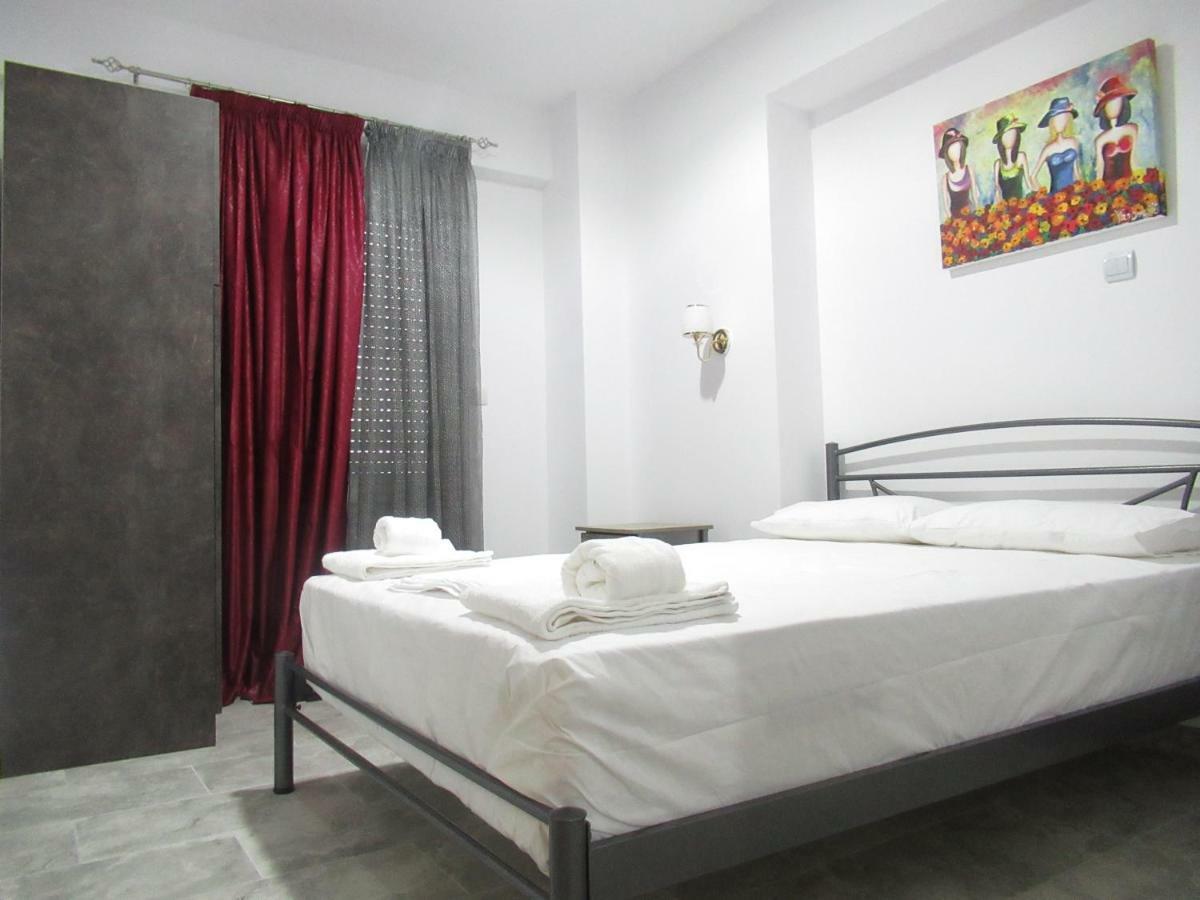 Artistic Rent Rooms & Apartments Nea Kallikrateia Luaran gambar