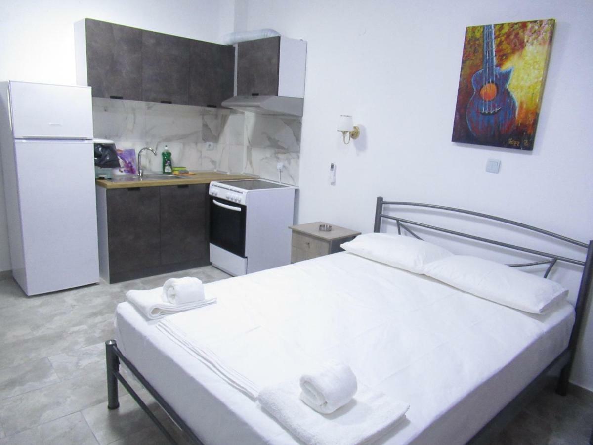 Artistic Rent Rooms & Apartments Nea Kallikrateia Luaran gambar